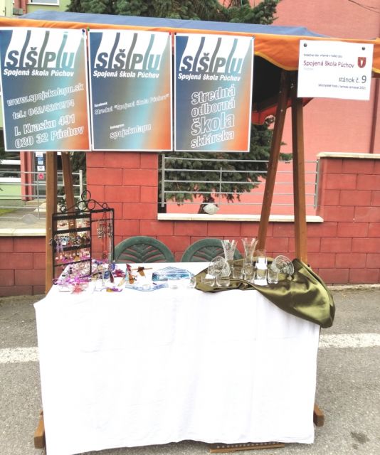 Úspešná prezentácia sklárskych odborov na Michalskom jarmoku